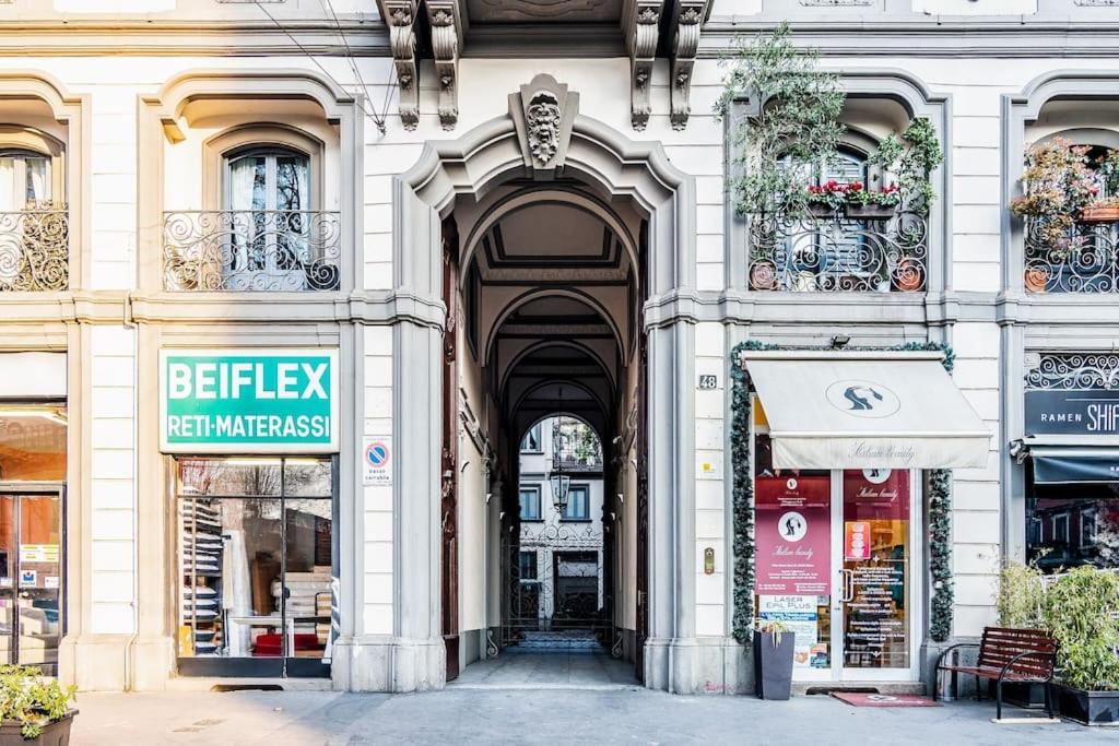 Ad Un Passo Dal Duomo Elegante Appartamento Wifi Мілан Екстер'єр фото